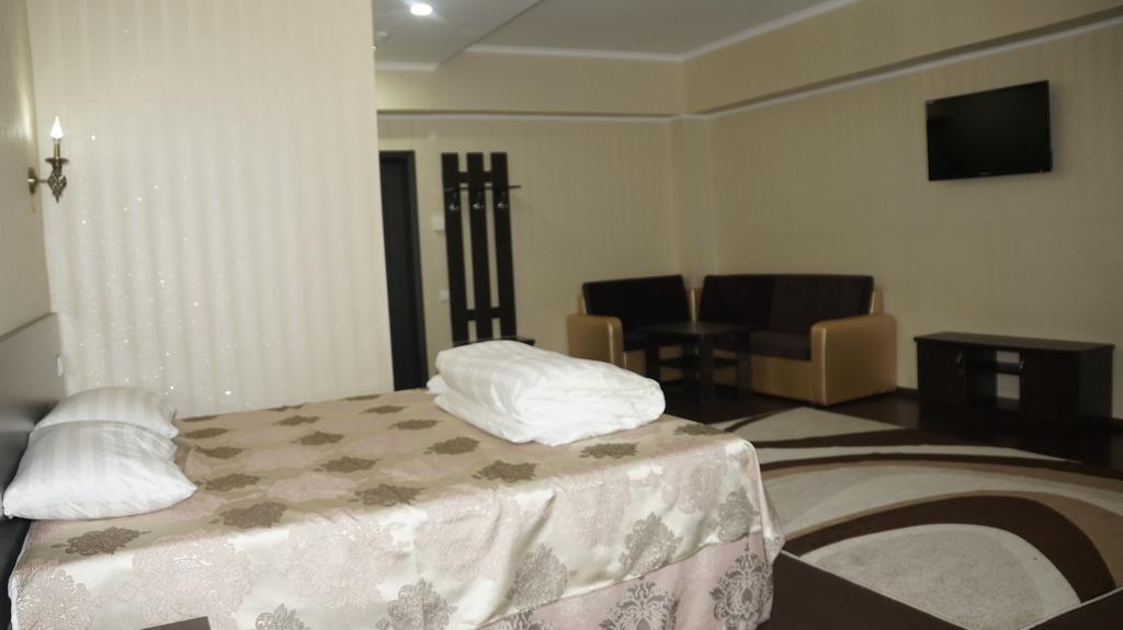 Home Hotel Astana Room photo